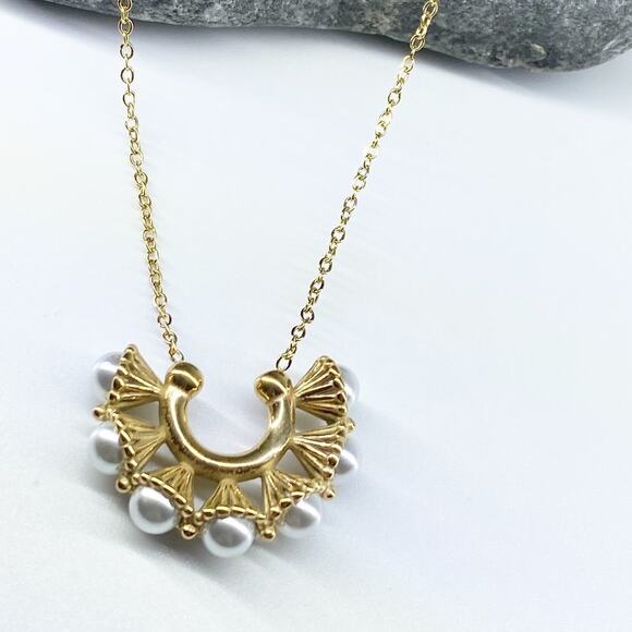 NEW Hidden Pearl Layering Necklace - Picture 5 of 16